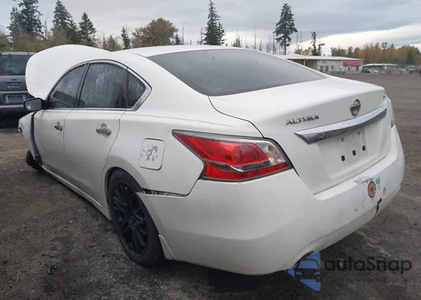 2015 Nissan Altima 2.5 S from USA, damaged, VIN 1N4AL3AP9FC286727